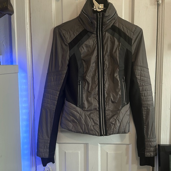 Jacket - Picture 1 of 16